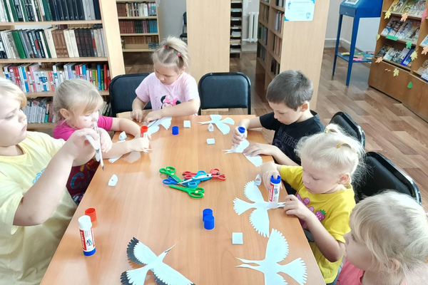 Праздник белых журавлей